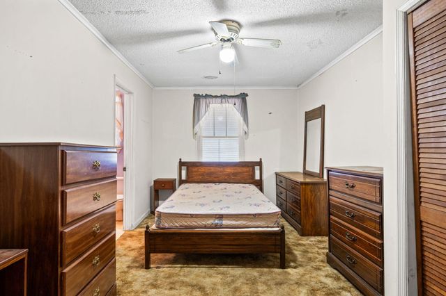 1329 Hixson Avenue, Hixson, TN 37343