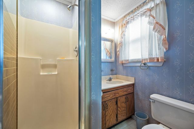 1329 Hixson Avenue, Hixson, TN 37343