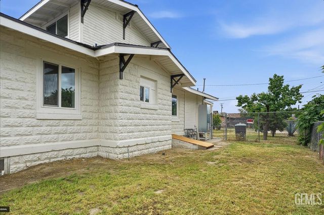 405 Harlow Avenue, Mc Farland, CA 93250