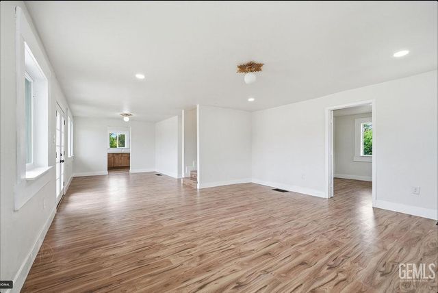 405 Harlow Avenue, Mc Farland, CA 93250