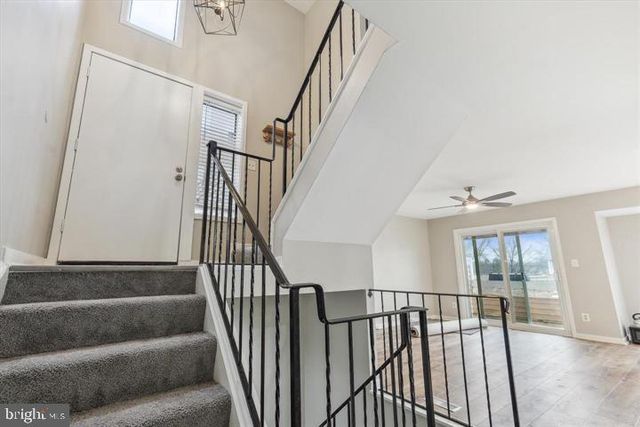 9861 LAKE SHORE DR, Gaithersburg, MD 20886
