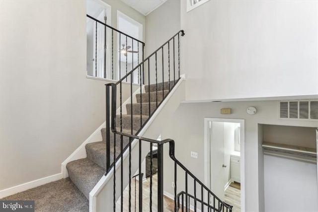 9861 LAKE SHORE DR, Gaithersburg, MD 20886