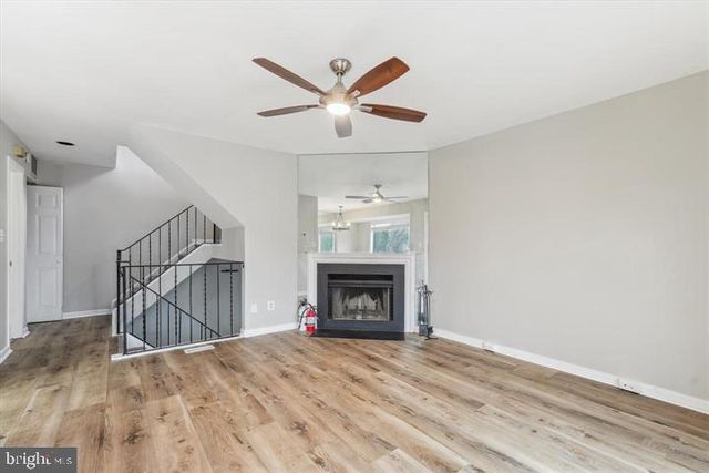 9861 LAKE SHORE DR, Gaithersburg, MD 20886