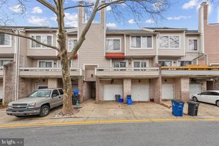 9861 LAKE SHORE DR, Gaithersburg, MD 20886