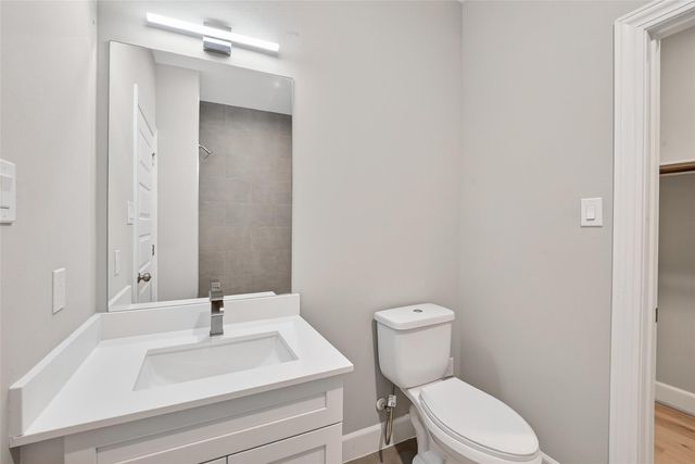 1122 W 16th Street D, Houston, TX 77008