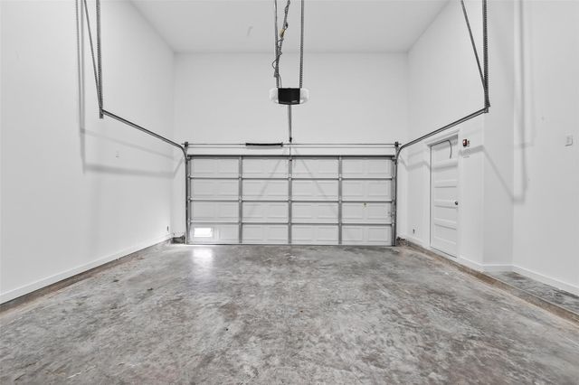 1122 W 16th Street D, Houston, TX 77008