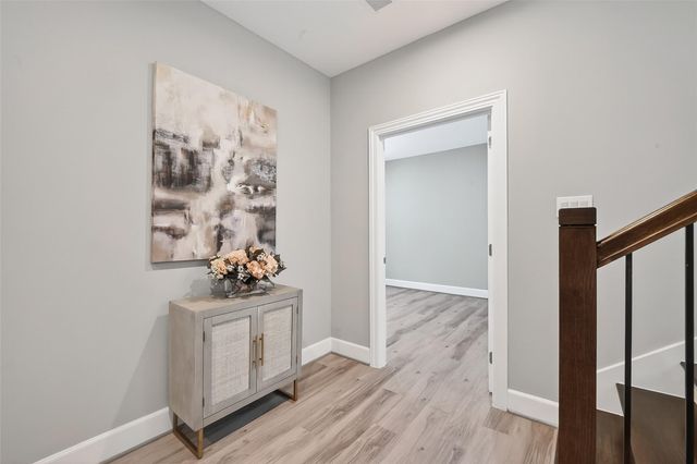 1122 W 16th Street D, Houston, TX 77008