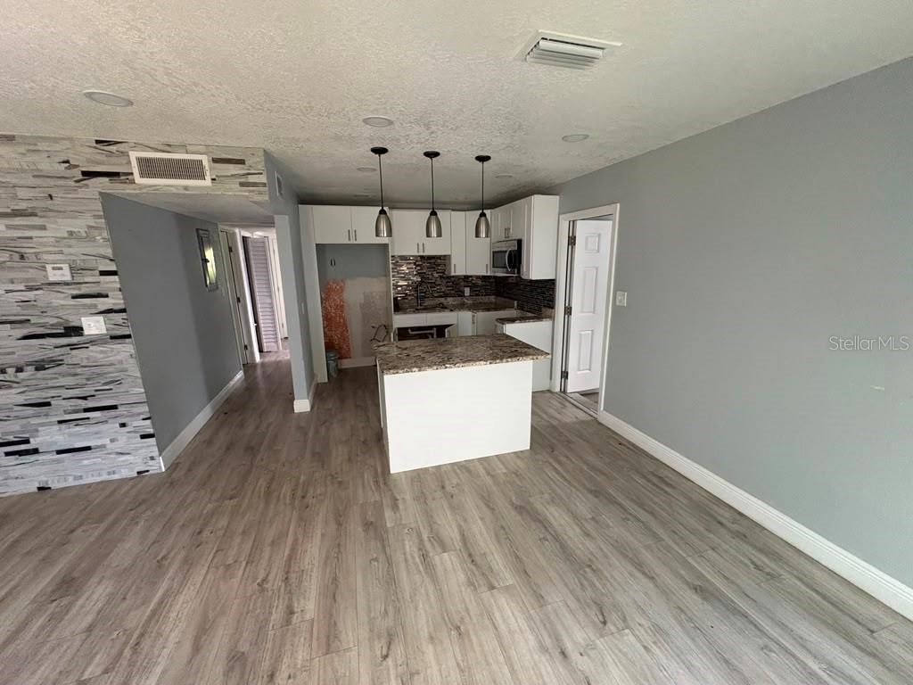 Image 2 of property listing at 3206 E EMMA STREET, Tampa, FL 33610