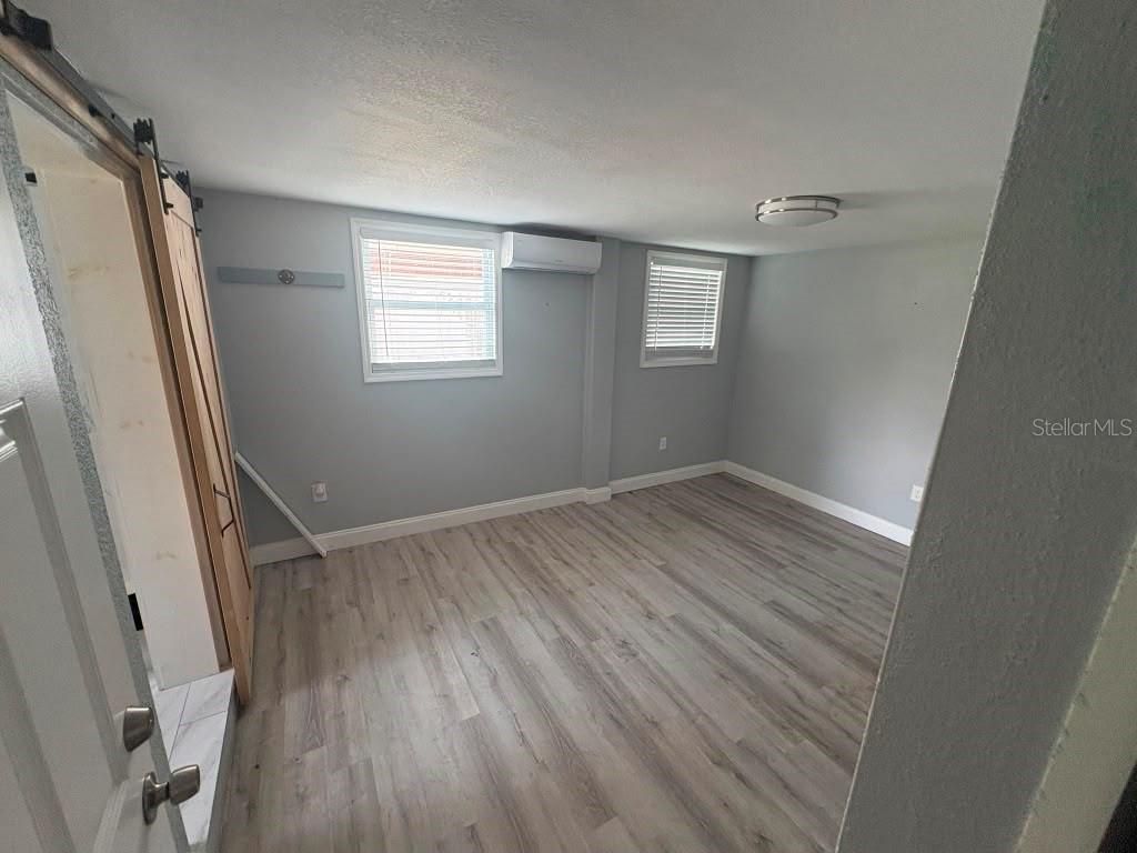 Image 5 of property listing at 3206 E EMMA STREET, Tampa, FL 33610