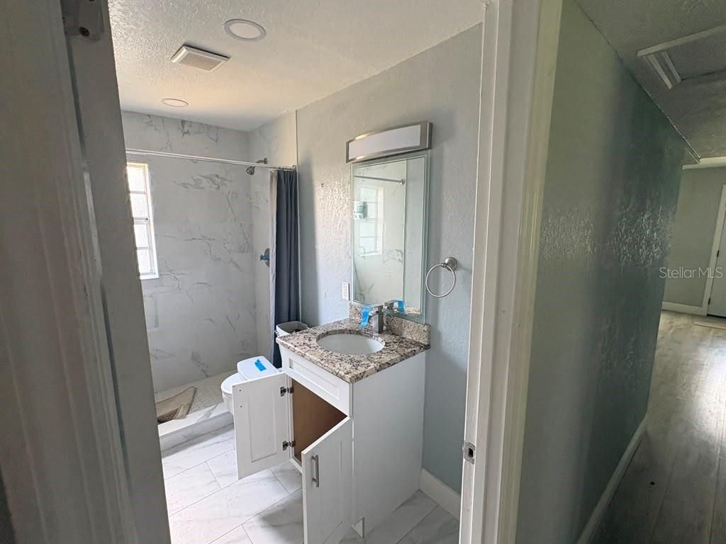Image 8 of property listing at 3206 E EMMA STREET, Tampa, FL 33610