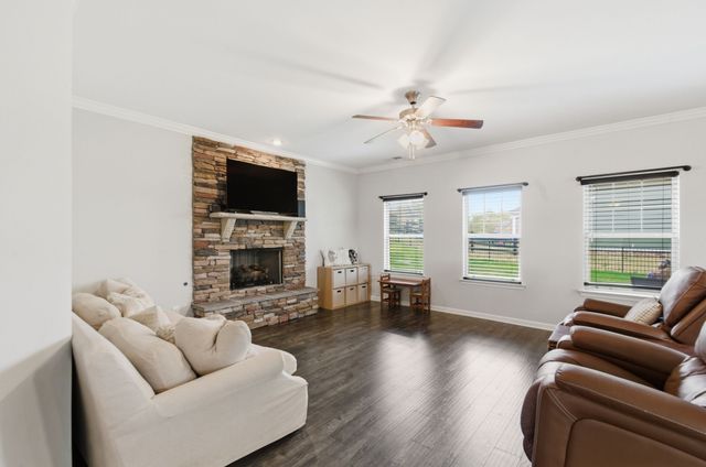 1003 Brayden Dr, Fairview, TN 37062
