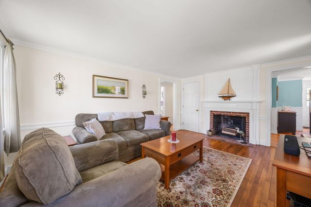 55 Scholl Avenue, West Yarmouth, MA 02673
