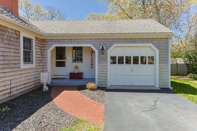 55 Scholl Avenue, West Yarmouth, MA 02673