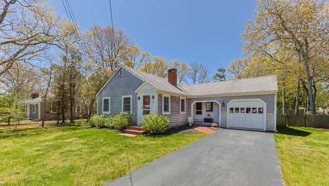 55 Scholl Avenue, West Yarmouth, MA 02673