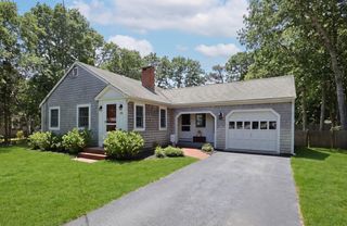 55 Scholl Avenue, West Yarmouth, MA 02673