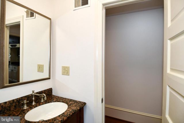 1323 MASSACHUSETTS AVE SE, Washington, DC 20003