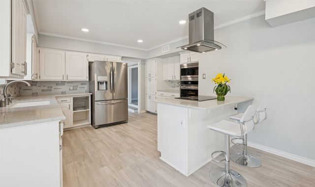 3804 Ashbury Lane, Bedford, TX 76021