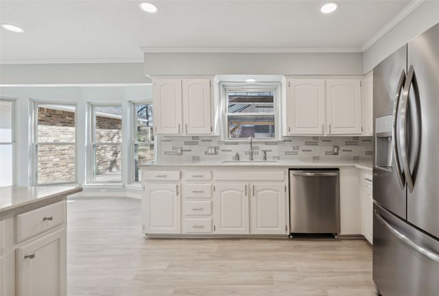 3804 Ashbury Lane, Bedford, TX 76021