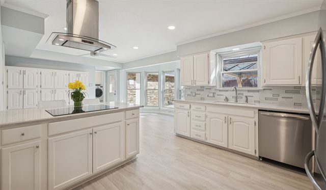 3804 Ashbury Lane, Bedford, TX 76021