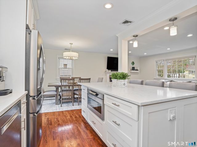 5 Dorset Road, Norwalk, CT 06851