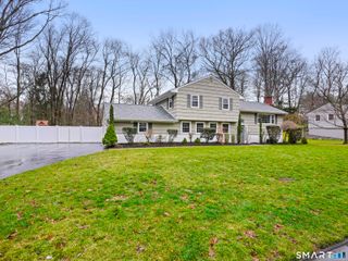 5 Dorset Road, Norwalk, CT 06851