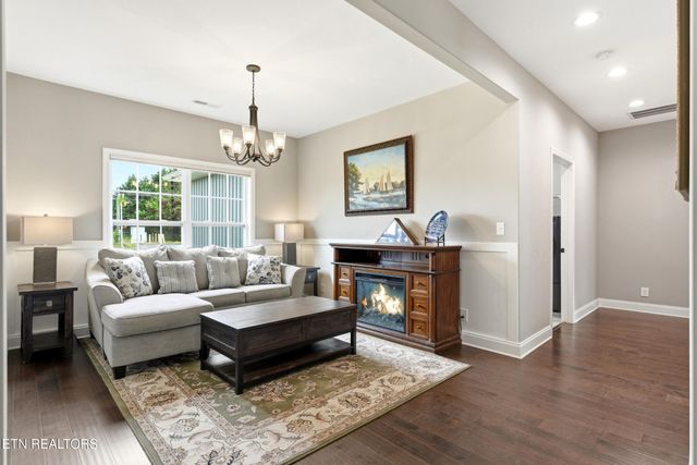 1290 Harrison Rd, Lenoir City, TN 37771