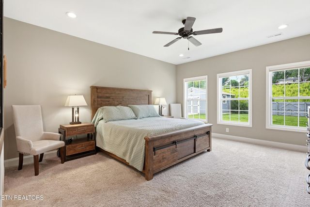 1290 Harrison Rd, Lenoir City, TN 37771