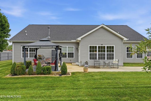 1290 Harrison Rd, Lenoir City, TN 37771