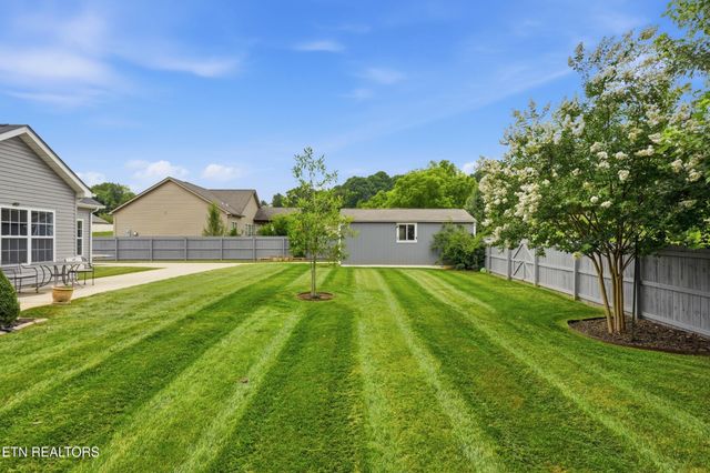 1290 Harrison Rd, Lenoir City, TN 37771