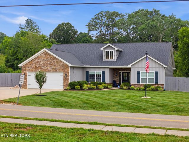 1290 Harrison Rd, Lenoir City, TN 37771