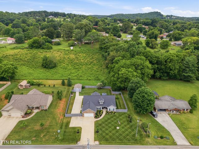 1290 Harrison Rd, Lenoir City, TN 37771