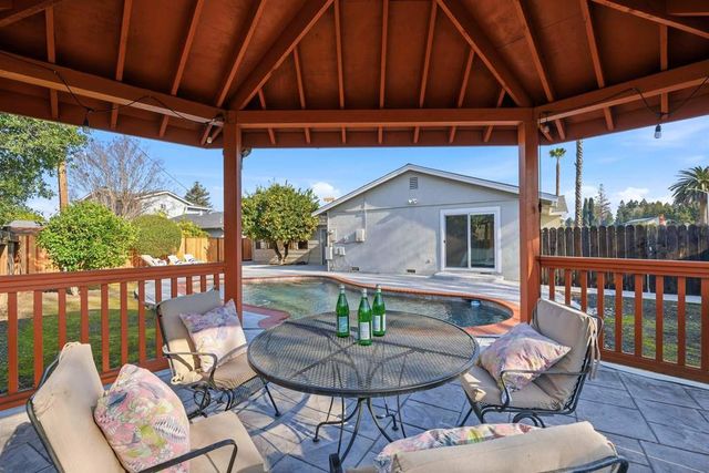 4360 Satinwood Dr, Concord, CA 94521
