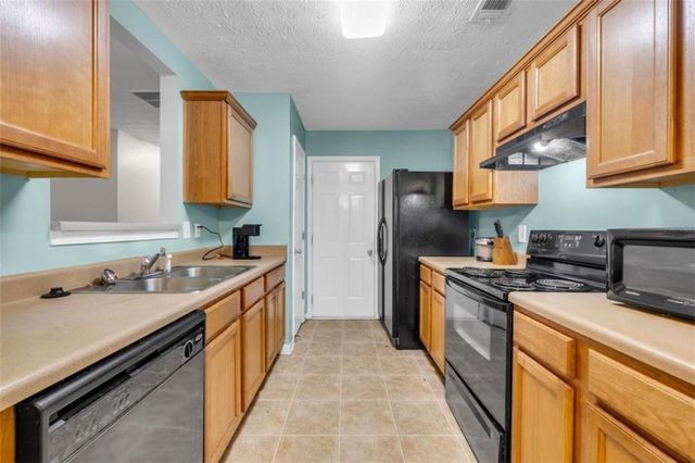 1656 Little Creek Drive, Lawrenceville, GA 30045