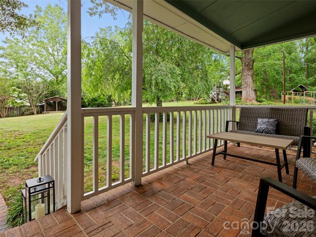 1 Glen Meadows Place, Arden, NC 28704