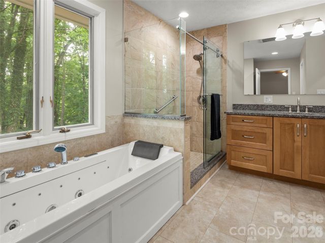 1 Glen Meadows Place, Arden, NC 28704