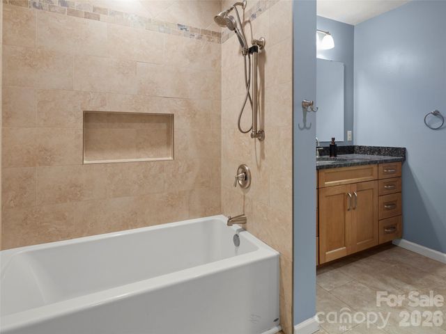 1 Glen Meadows Place, Arden, NC 28704
