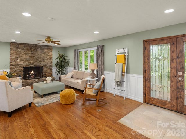 1 Glen Meadows Place, Arden, NC 28704