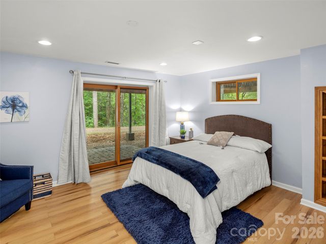 1 Glen Meadows Place, Arden, NC 28704