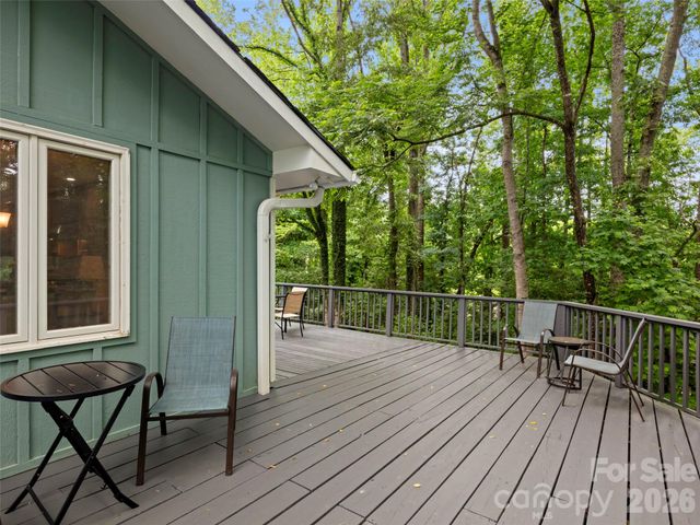 1 Glen Meadows Place, Arden, NC 28704