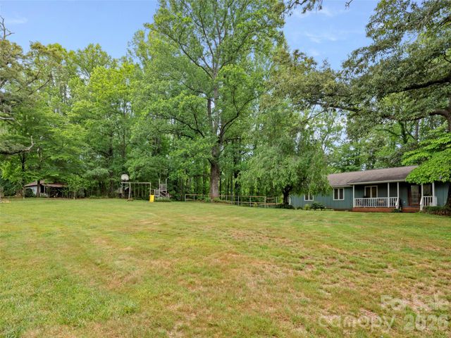 1 Glen Meadows Place, Arden, NC 28704