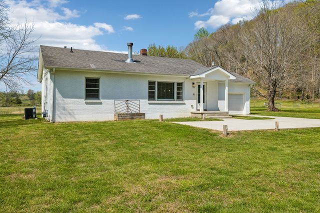 570 Piney Rd, W, Dickson, TN 37055