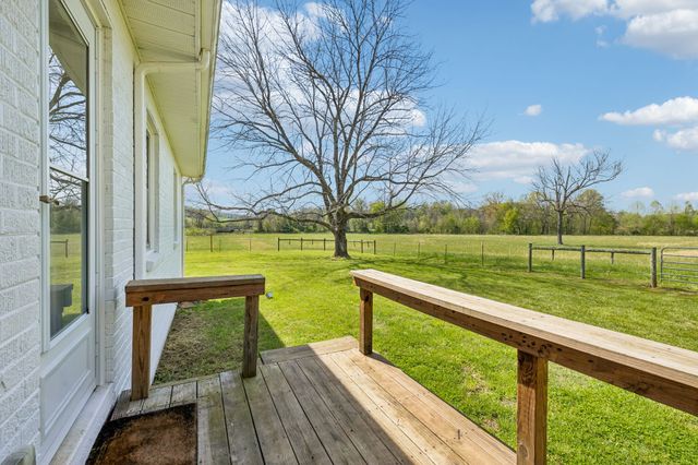 570 Piney Rd, W, Dickson, TN 37055