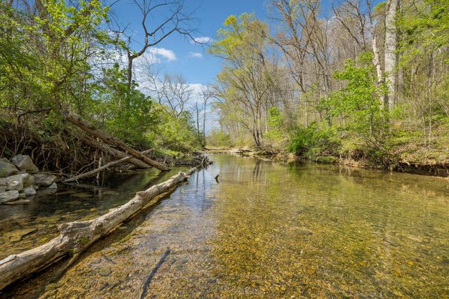 570 Piney Rd, W, Dickson, TN 37055