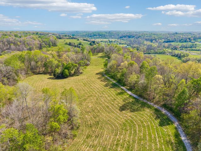 570 Piney Rd, W, Dickson, TN 37055