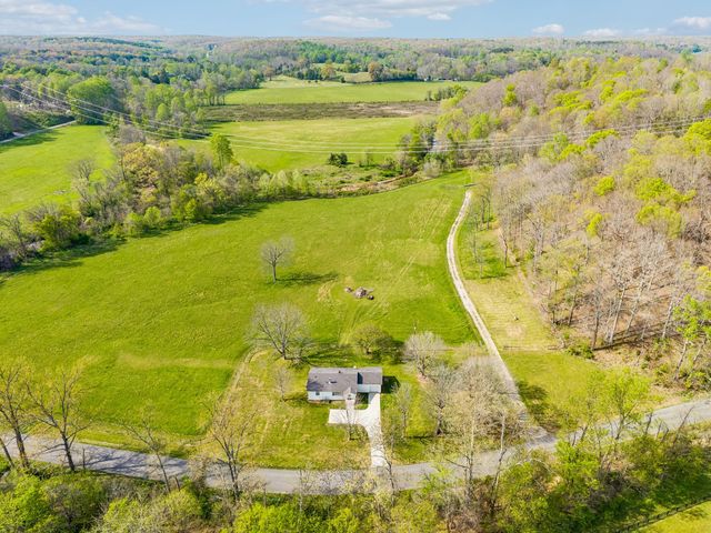 570 Piney Rd, W, Dickson, TN 37055