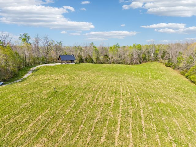 570 Piney Rd, W, Dickson, TN 37055