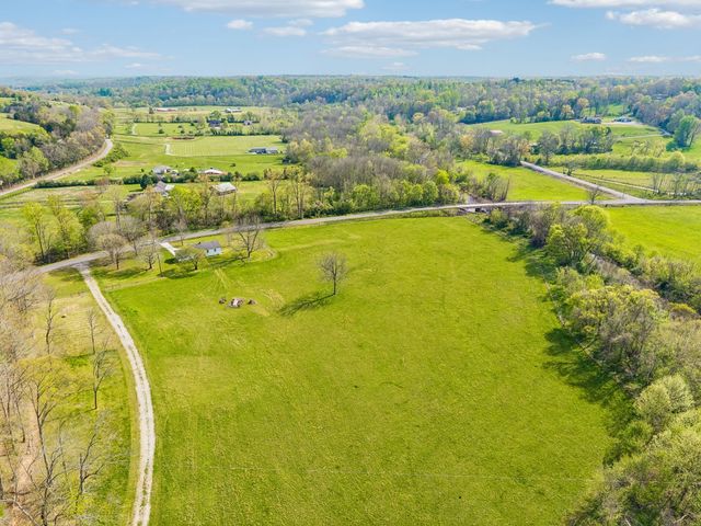 570 Piney Rd, W, Dickson, TN 37055