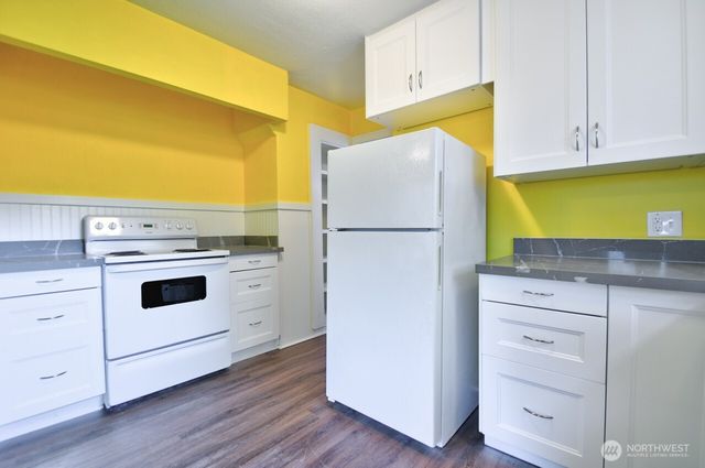 1804 33rd Avenue NE, Olympia, WA 98506