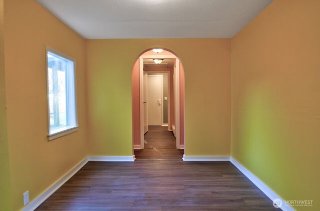 1804 33rd Avenue NE, Olympia, WA 98506