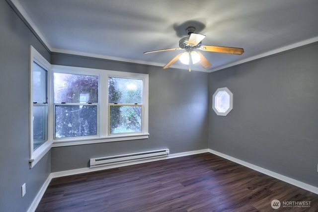 1804 33rd Avenue NE, Olympia, WA 98506